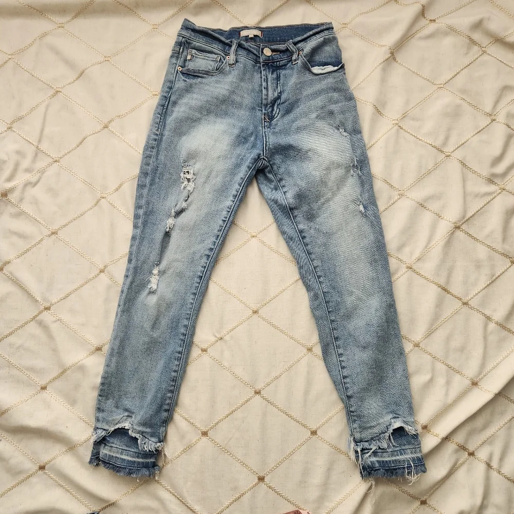 Dear John Sky Blue Ankle Jeans with Distressed Hem‎ Sz 25